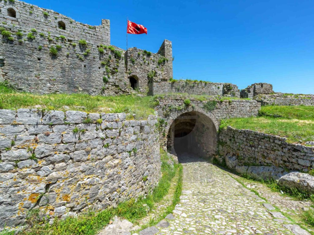 7 Rundreise Albanien und Montenegro, Kultur und Meer